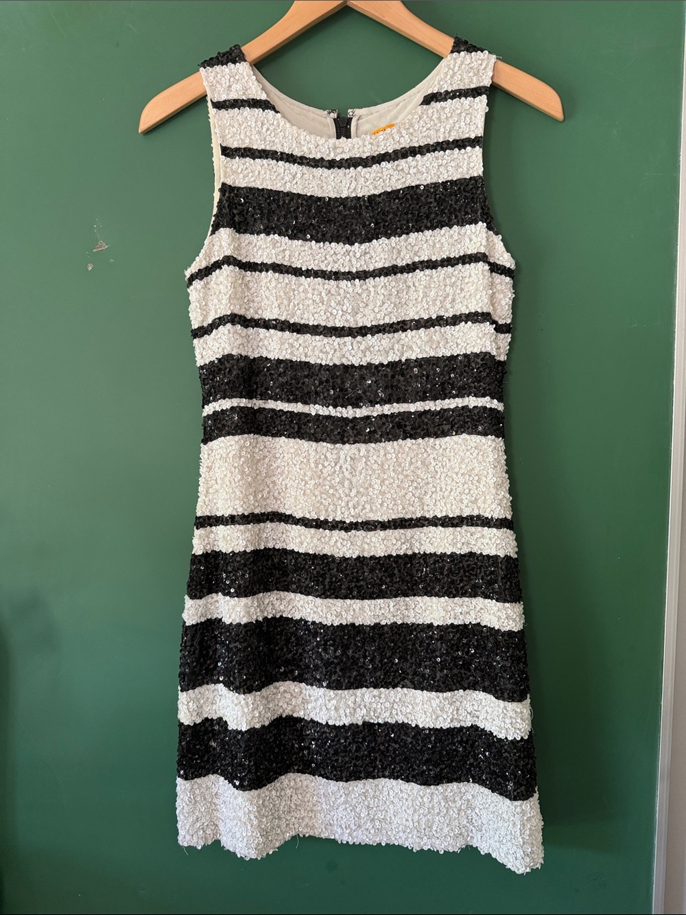 Alice + Olivia Betsy Black & White Striped Sequin Womens 2 Sheath Dress Silk